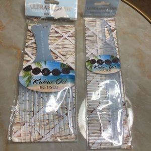 Cricket ultra smooth kukui oil keratin protein Pick and Dressing comb